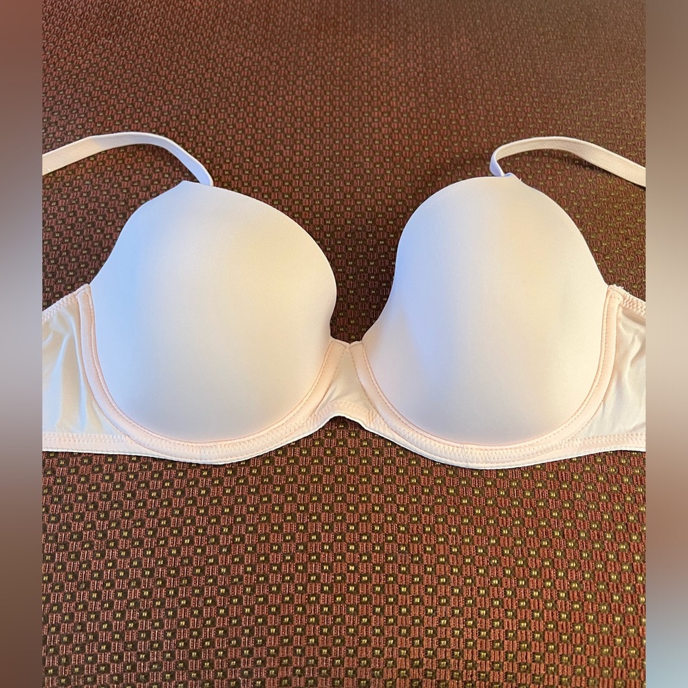 Victorias Secret Pink Wear Everywhere Bra